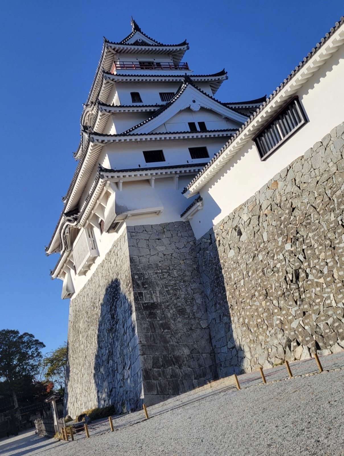 唐津城外観（2021年11月撮影）